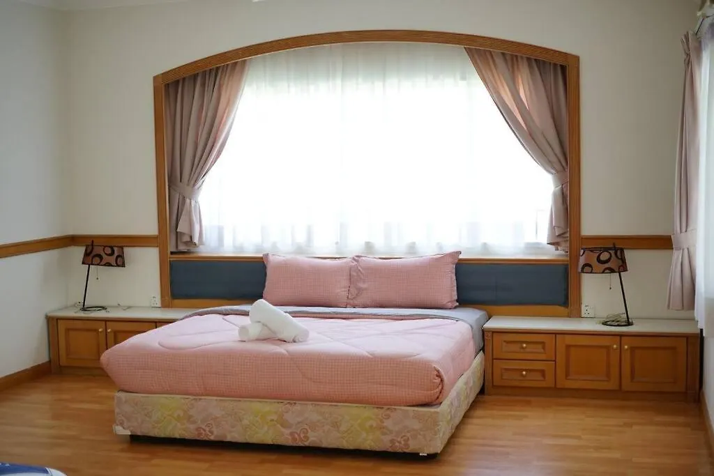 White House Beach Executive Residence Tanjung Bungah  0*, Tanjung Bungah (Penang)